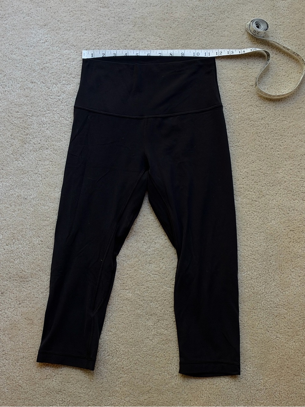 Lululemon Align Cropped Capri Leggings (19”) - Black - Nulu - Size 6